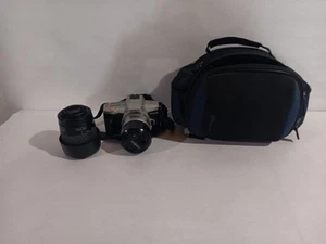 Minolta Maxxum 3 Date SLR Camera with 2 Zoom Lens - Picture 1 of 3