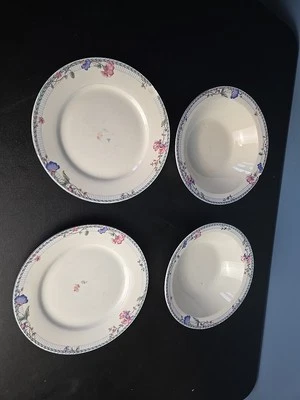 2 platos de postre de ensalada y 2 cuencos Oneida Porcelain Select Collection ENREJADO AZUL Foto 1 de 4