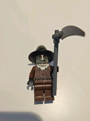 LEGO Batman Scarecrow with Glow in the Dark Head Minifigure 2006  - Image 1 of 3