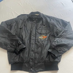 Chaqueta de bombardero Corvette negra de nailon vintage talla mediana - Imagen 1 de 8