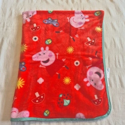 Northwest brand Peppa Pig red throw 42" x 49" super soft EUC - Image 1 of 4