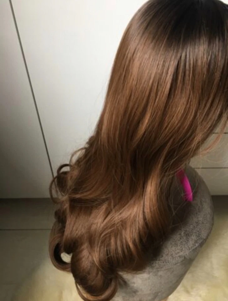 Peluca Fibra Térmica Casi Natural Hermosa Algarroba Color Marrón Foto 1 de 4