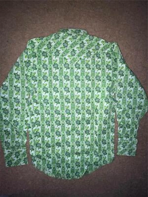 CAMISA DE COLECCIÓN AÑOS 70 NUEVA NIÑOS 16 HOMBRES XS KARMAN VERDE ESTAMPADO DE FLORES DISCOTECA BOTÓN A PRESIÓN Foto 1 de 3