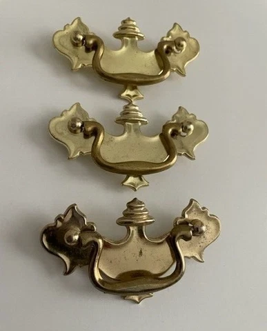 Three Drawer Handle Pulls Cover