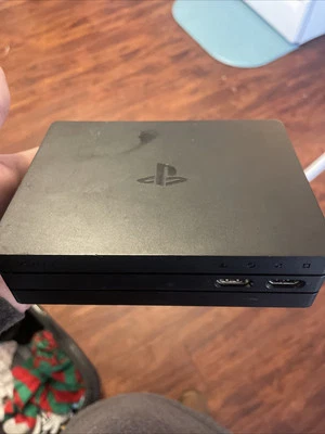 Genuine Sony PS4 Playstation VR Virtual Reality CUH-ZVR2 Processor Unit Open Box - Image 1 of 3