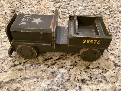 Vehículo vintage de madera del ejército de Estados Unidos - #32576 Foto 1 de 4