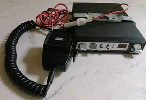 VINTAGE Realistic TRC-417 40 Channel Mobile CB Radio Handset with Mic. - Picture 1 of 9