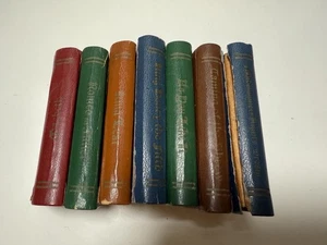 VTG Miniature Set of 7 Shakespeare Midget Classics Books Burgess & Bowes - Imagen 1 de 17