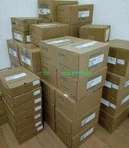 1PCS New Yaskawa Servo Motors SGM7J-02A6A61 SGM7J02A6A61 - Picture 1 of 1