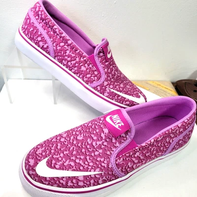 Nike Unisex Niños Rosa Toki 719736-500 Lona Sin Cordones Talla 4.5Y Juvenil COMO NUEVO estado Foto 1 de 4
