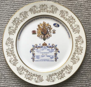 Aynsley 1981 Royal Wedding Plate-Charles & Diana-cream & gold border-family tree - Picture 1 of 4