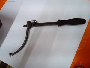 SNAP-ON A-144A FLYWHEEL TURNING TOOL BLACK HARD HANDLE BIN OR BEST OFFER - Picture 1 of 10