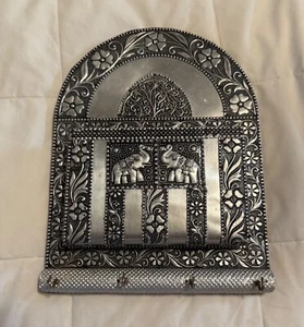 Vtg Metal Embossed Elephant Wall-Mounted Key mail Holder Velvet Backing Boho - Picture 1 of 6