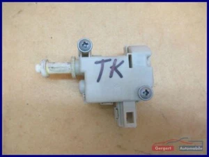 Actuador tapa depósito 3C0810773 VW PASSAT VARIANT (3C5) 2.0 TDI 16V - Imagen 1 de 6