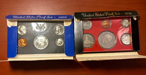 UNITED STATES PROOF SETS - 1969S AND 1976S Cover