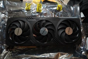 GIGABYTE NVIDIA GeForce RTX 4070 Ti Gaming OC 12GB GDDR6X Graphics Card - Bild 1 von 7