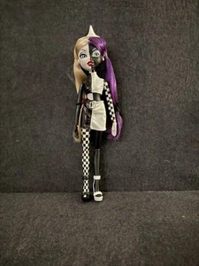 MGA Bratz Bratzillaz Glam Gets Wicked Switch-A-Witch Black White Checker Doll - Bild 1 von 6