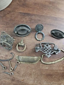 Lot Of Vintage Antique Hardware Brass 9 Pieces - Picture 1 of 8