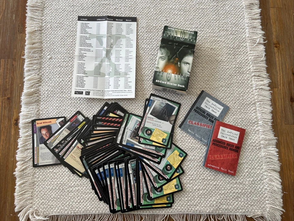 Коллекционная карточная игра The X-Files стартовая колода - Изображение 1 из 4