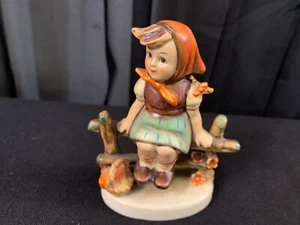 Goebel M.I. Hummel ~ W. Germania ~ "SOLO RIPOSO" ~ 3 3/4" Alto - Foto 1 di 6