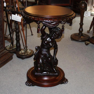 Mesa victoriana tallada caoba figurativa pedestal borla - muebles R J Horner Foto 1 de 4