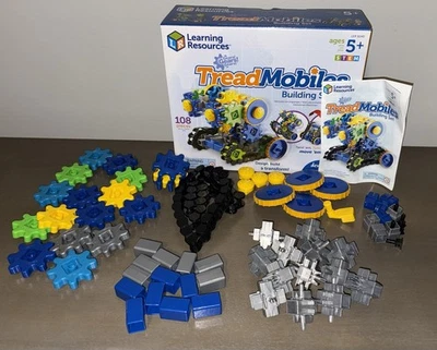 Learning Resources Building Set Gears Treadmobiles Engineering Toy - Image 1 of 3
