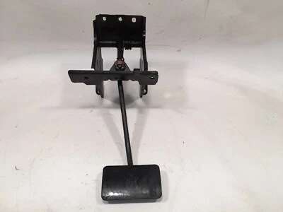 Caja de pedales automática Volvo 240 - 244 245 242 pedales automáticos Foto 1 de 4