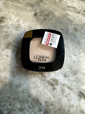 L'Oréal Paris Colour Riche Eyeshadow #200 Paris Beach - Image 1 of 2