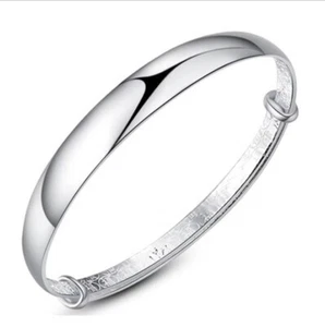 Versilbert Armreif Armband Offen Armspange Glänzend Ins Brief Graviert Geschenk - Bild 1 von 3