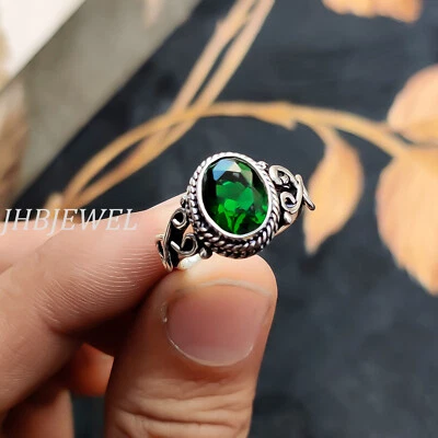 Chrome Diopside Oval Gemstone Ring 925 Sterling Silver Hand Work Special Jewelry - Image 1 of 4