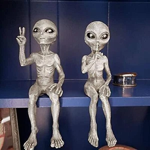 Figurine Space Alien Resin Gray Small Carved Modern Free Stand Solid Home Decor - Picture 1 of 26