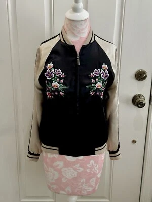 Chaqueta bomber satinada floral negra/crema Saks Fifth Avenue para mujer - XS Foto 1 de 4