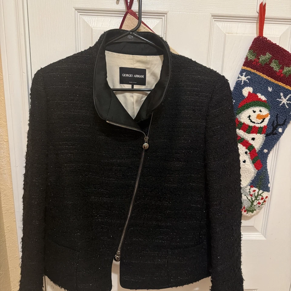 Chaqueta Corta Armani Jeans Negra Cremallera Completa Bolsillos Forrada Italiana Talla 12 Foto 1 de 4