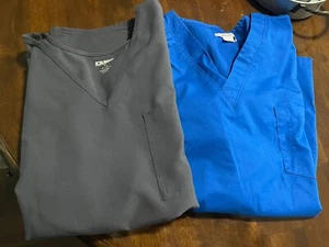Lot Of 2 Mens Scrubs Tops 2X Gray & Blue - Picture 1 of 7