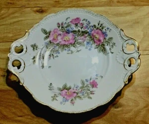 Plato para servir con mango de porcelana K. P. M. con diseño de flor de manzana - Imagen 1 de 5