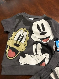 Kleinkind Jungen Disney 2-teiliges Set Mickey Sweatshirt & Shorts grau Größe 2T neu mit Etikett - Bild 1 von 6