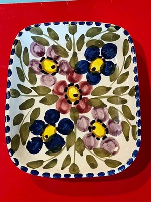 Plato para servir pequeño de porcelana Artesia pintado a mano 6 1/2"x 7 1/2"x 1 1/2" Foto 1 de 2