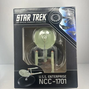 STAR TREK OFFICIAL STARSHIPS COLLECTION U.S.S. ENTERPRISE NCC-1701 SEALED - Picture 1 of 8