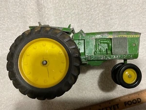 Vintage Ertl John Deere 3020 4020 Tractor with 4 Lever & Wide Tires 1:16 scale - Picture 1 of 7