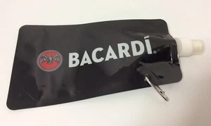 BACARDI 24 oz sacchetto in plastica per liquori/bevande con gancio portachiavi - NUOVO - Foto 1 di 8