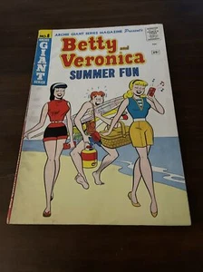 Betty and Veronica 8 Sehr guter Zustand - Riesenserie - Bild 1 von 18