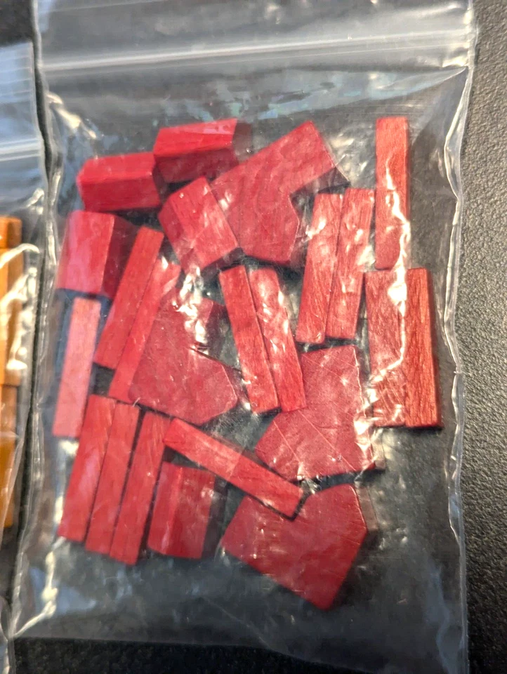 COLONOS de PIEZAS CATÁN 100% COMPLETO Juego de Ciudades ROJAS Asentamientos Carreteras 2003 Foto 1 de 1