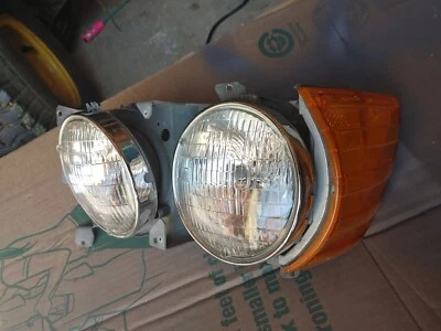 1973-89 MERCEDES BENZ R107 450SL 380SL 560SL LH FARO DEL LADO DEL CONDUCTOR OEM Foto 1 de 3