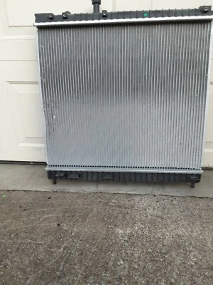 Nuevo Radiador 5.6 V8 AT4-13 Titan/Amanda (RAD2691) Foto 1 de 4