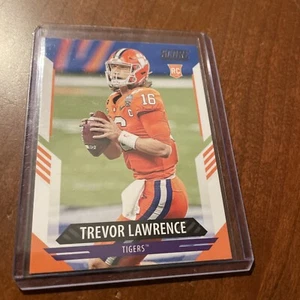 2021 Panini Score - Rookies #301 Trevor Lawrence (RC) Clemson / Jaguars - Picture 1 of 2