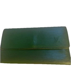 LV Louis Vuitton Green Epi Long Wallet Excellent Condition - Picture 1 of 6