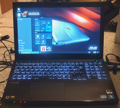 Sony VAIO SVS151A11L FDB; No SSD, 6GB RAM, Intel i5-3210M, Nvidia GT 640M — 第 1/4 张图片