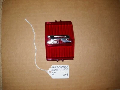 Nuevo de Lote Antiguo Dodge Charger 1966-67 Lente Luz Trasera Central con Letra "R" ¡Súper Raro! Foto 1 de 2