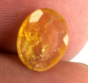 Gemma sfusa ovale zaffiro giallo Ceylon naturale 1,05 carati certificata B77526 - Foto 1 di 9