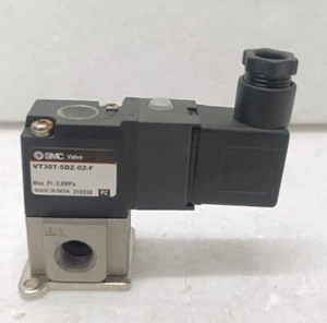 ONE PC NEW Smc valve vt307-5dz-02-f solenoid valve FREE DELIVERY - Picture 1 of 5